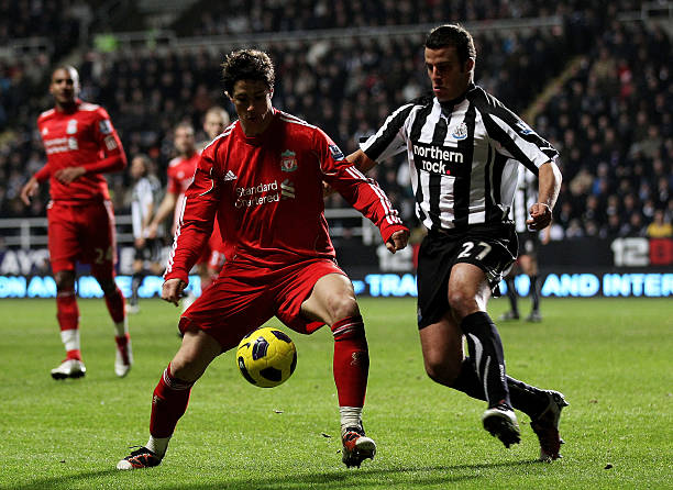 阿尔瓦雷斯 阿尔瓦雷斯