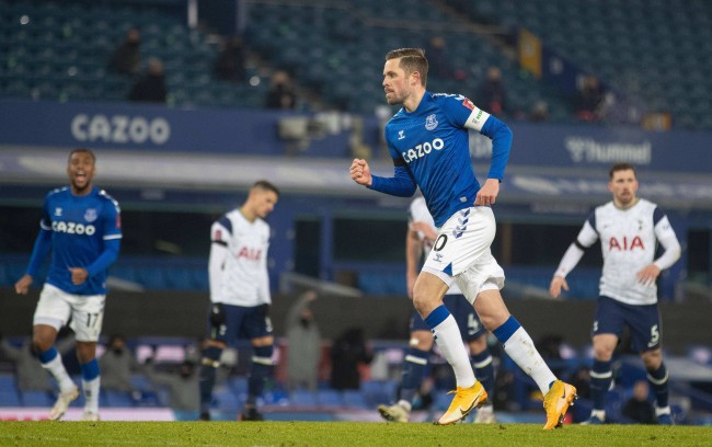 球員身份過 球員身份過